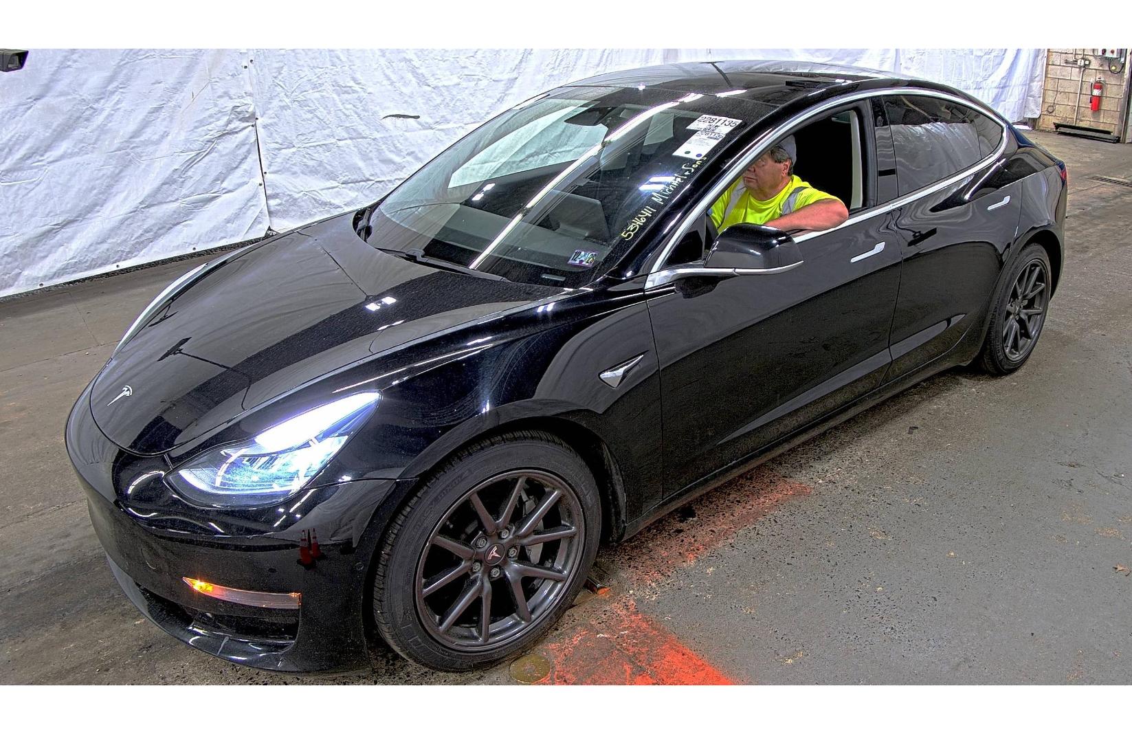 tesla model 3 2019 5YJ3E1EB6KF451601 image tesla model 3 2019 5YJ3E1EB6KF451601 image